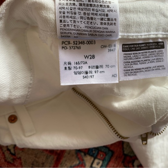 Levi’s white jeans sz 28 - Picture 13 of 13